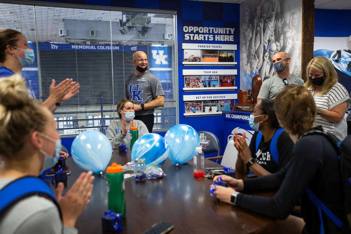 Kentucky Volleyball receives their National Championship rings.

Photo by Grace Bradley | UK Athletics