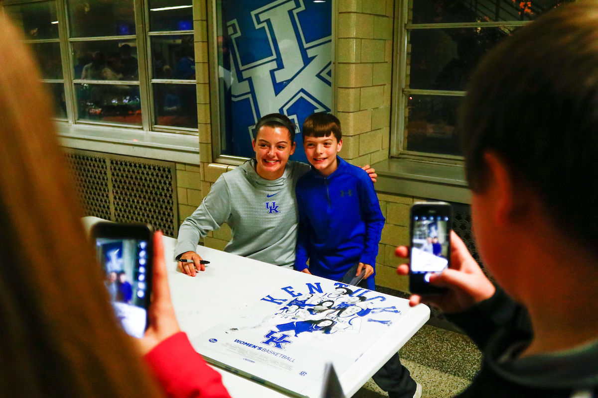 Emma King and fans.

Kentucky beats Stetson 67-48.

Photo by Hannah Phillips | UK Athletics
