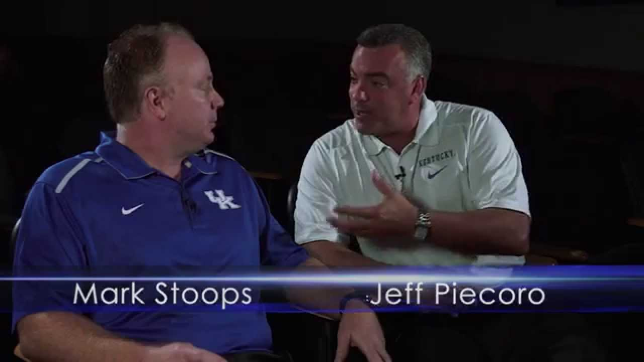 Kentucky Wildcats TV: Coaches Cutups - Mark Stoops - Defensive Looks