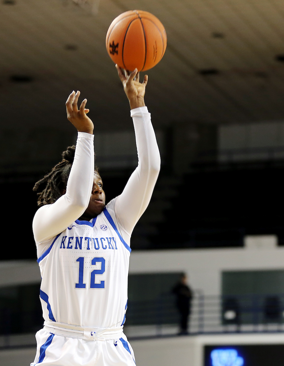 Amanda Paschal 


UK Women's Basketball beat High Point University 71-49 at Memorial Coliseum  on Sunday, November 18th, 2018.

Photo by Britney Howard  | UK Athletics