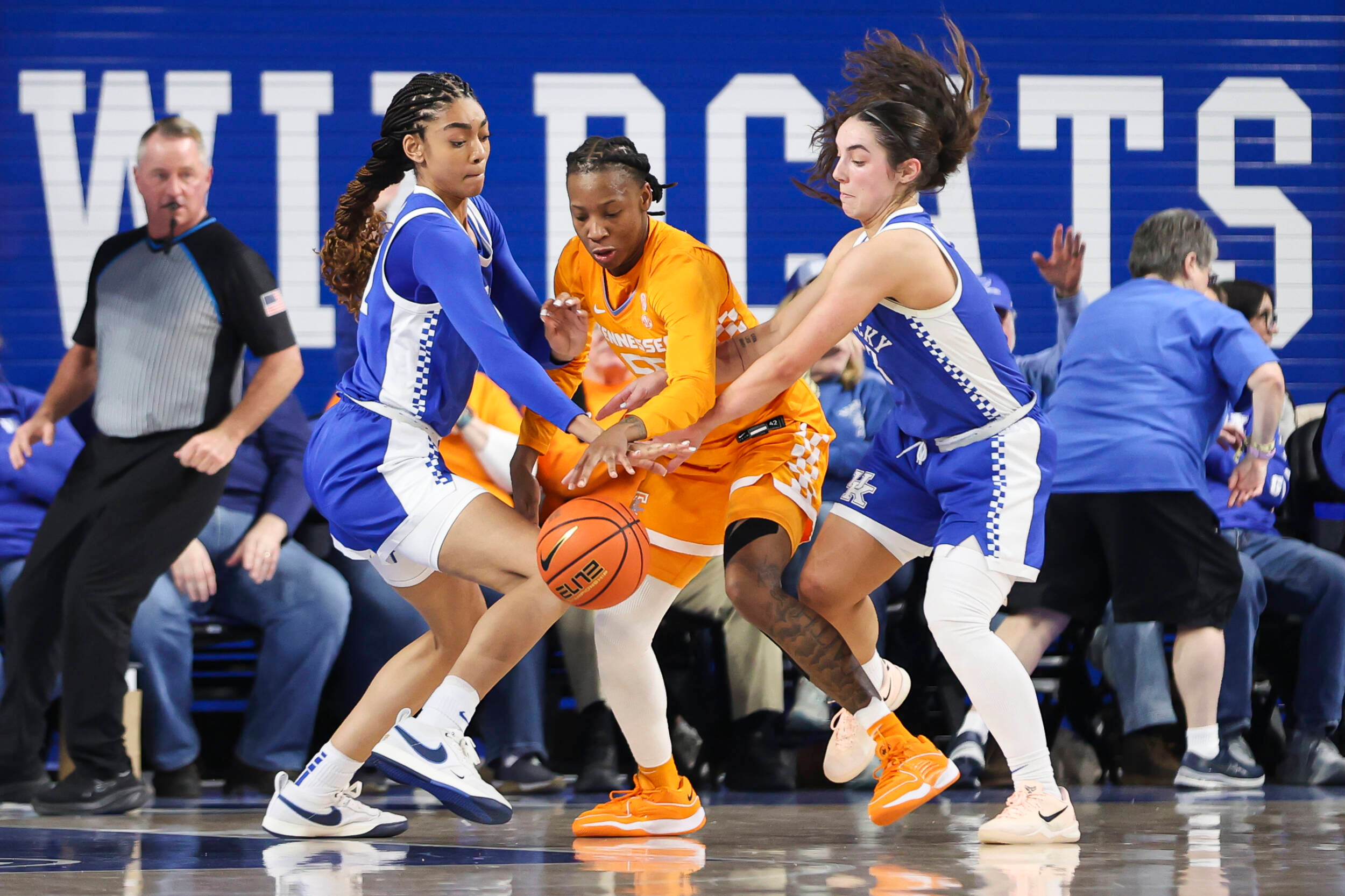 Big Blue Preview: No. 15/14 Kentucky Women’s Basketball Plays at No. 6/6 South Carolina