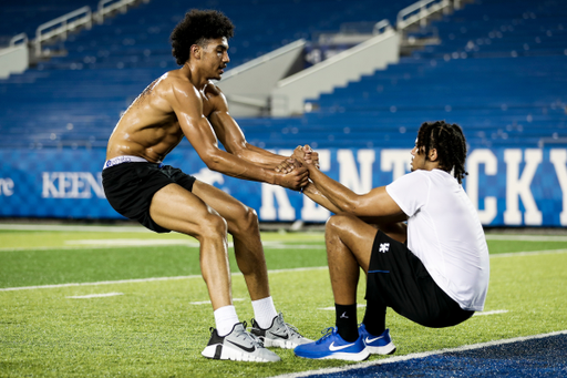 Jacob Toppin. Bryce Hopkins.

Final summer workout.

Photos by Chet White | UK Athletics