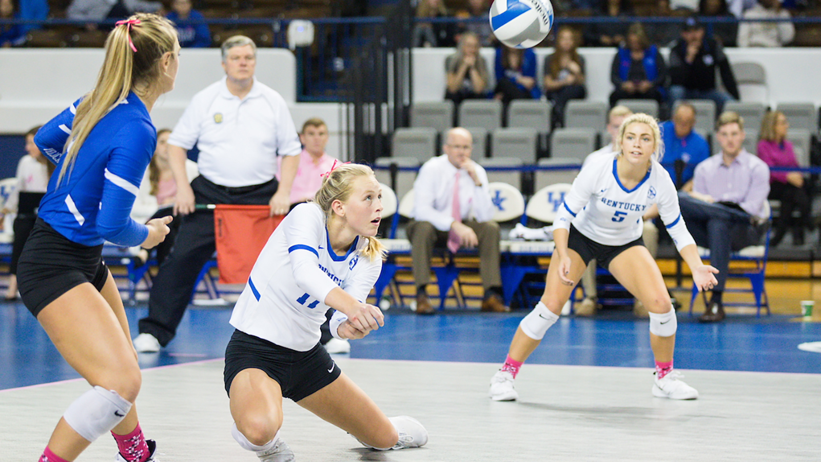 No. 12 Kentucky Heads to Cedar Falls to Play in UNI Tournament