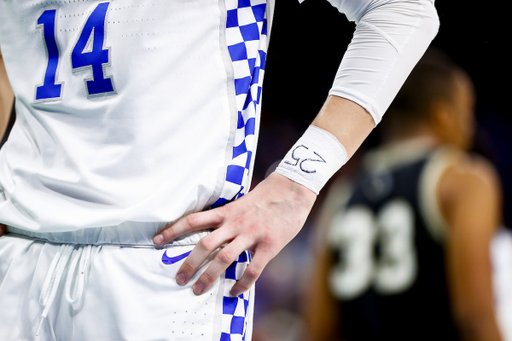 Tyler Herro. PJ Washington.

Kentucky beat Wofford 62-56.


Photo by Chet White | UK Athletics