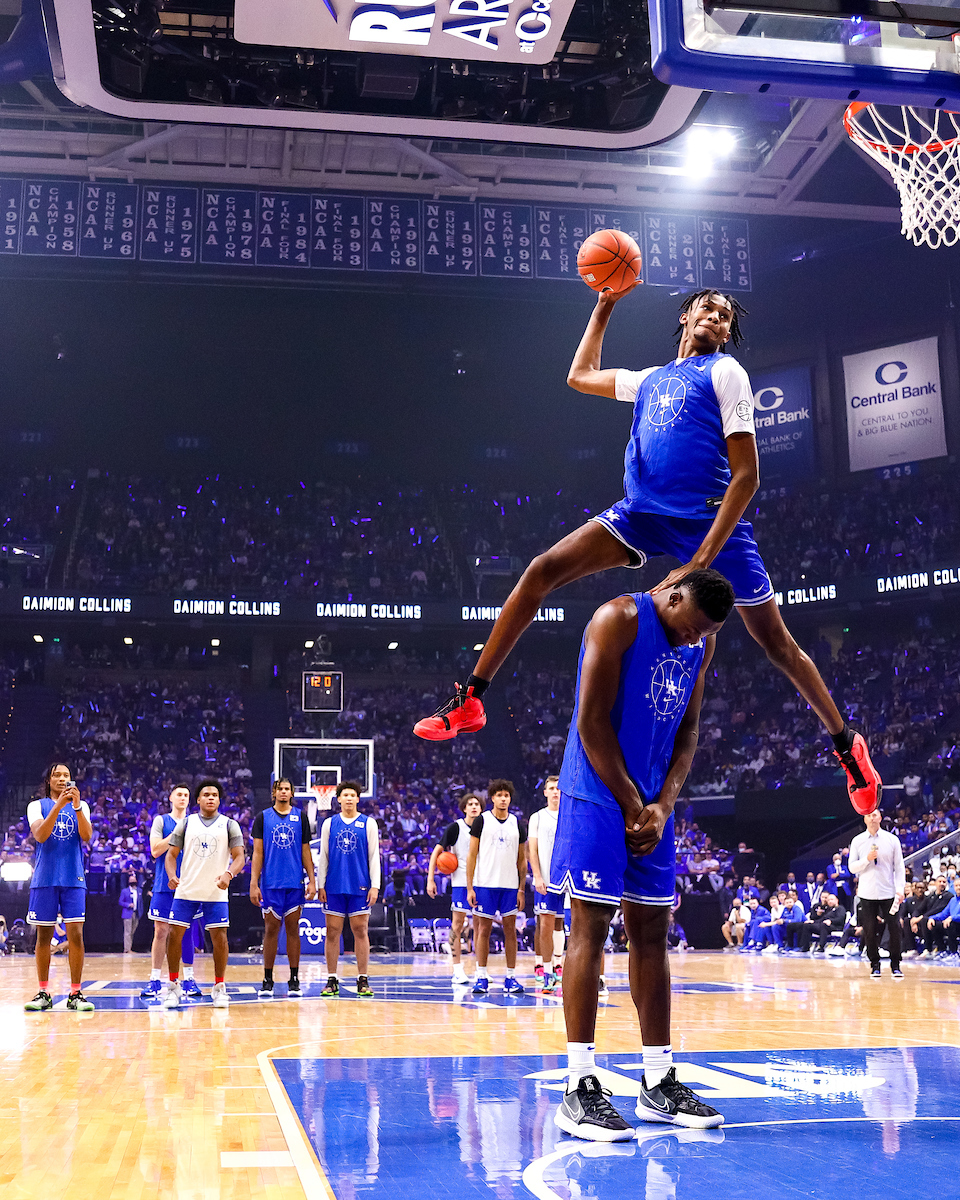 Daimion Collins. Oscar Tshiebwe. 

Big Blue Madness.

Photo by Eddie Justice | UK Athletics