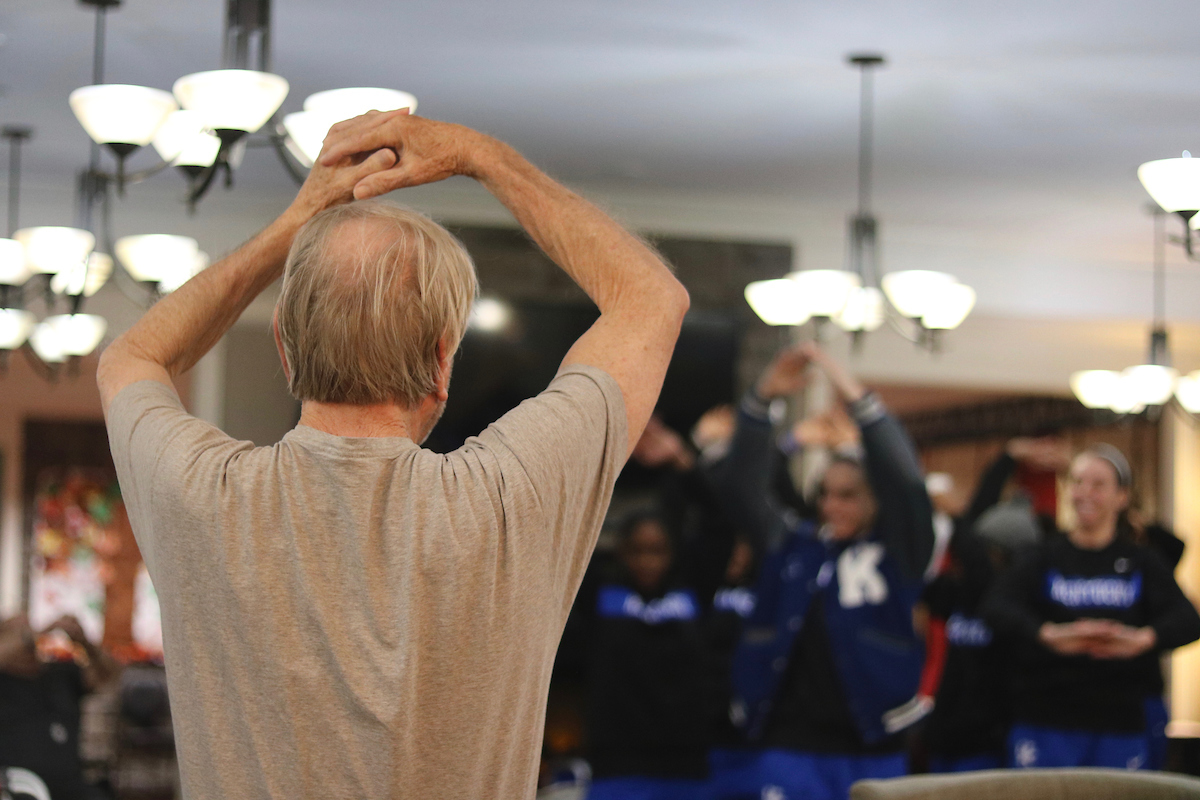The women's basketball team visits the patients of the Lantern at Morning Pointe Alzheimer's Center of Excellence.

Photo by Noah J. Richter | UK Athletics