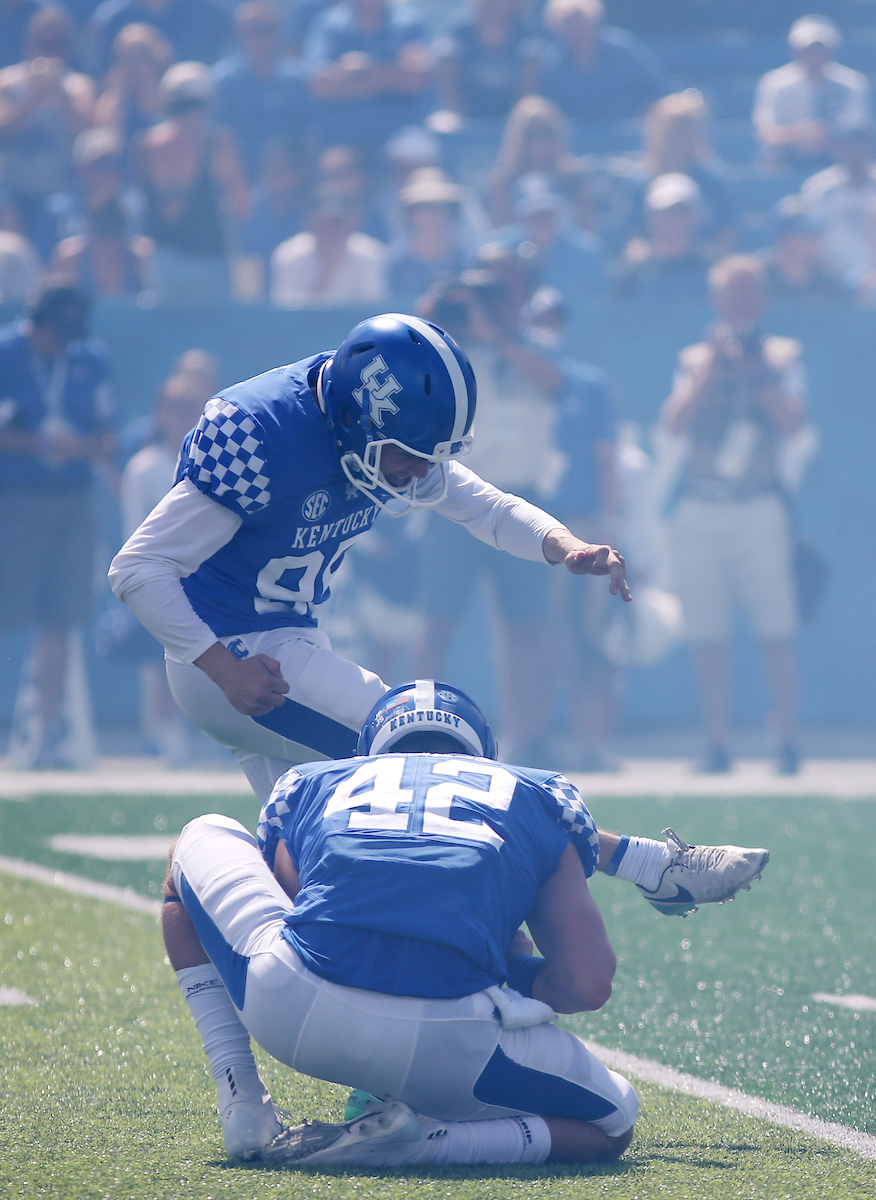 Miles Butler

UK football beats Murray State 48-10.


Photo By Barry Westerman | UK Athletics