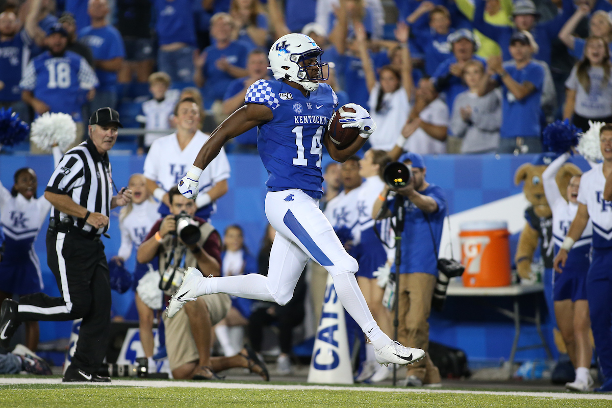 Ahmad Wagner

UK beat EMU 38-17.


Photo By Barry Westerman | UK Athletics