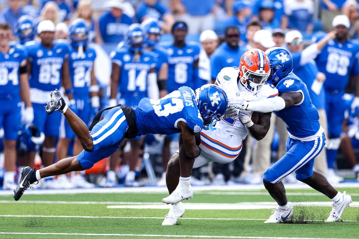 Stoops, Cats Hope to Build Off Saturday's Win Over Florida
