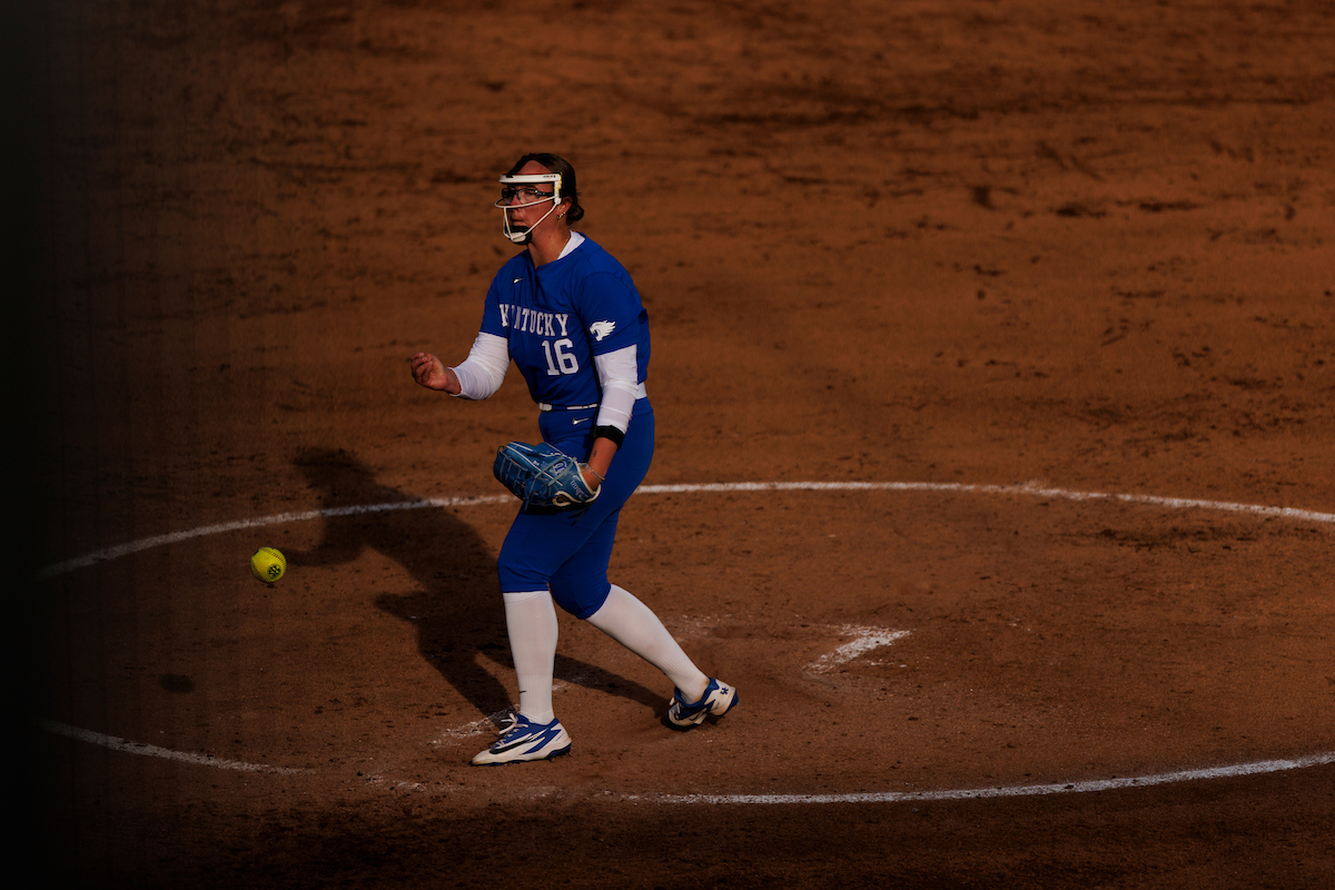 Kentucky-Louisville Softball Photo Gallery