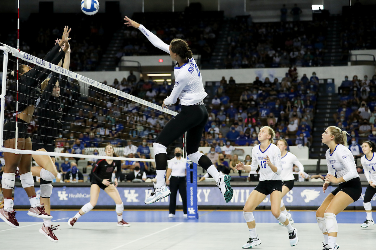 MADI SKINNER.

Kentucky beats Stanford, 3-2.

Photo by Elliott Hess | UK Athletics