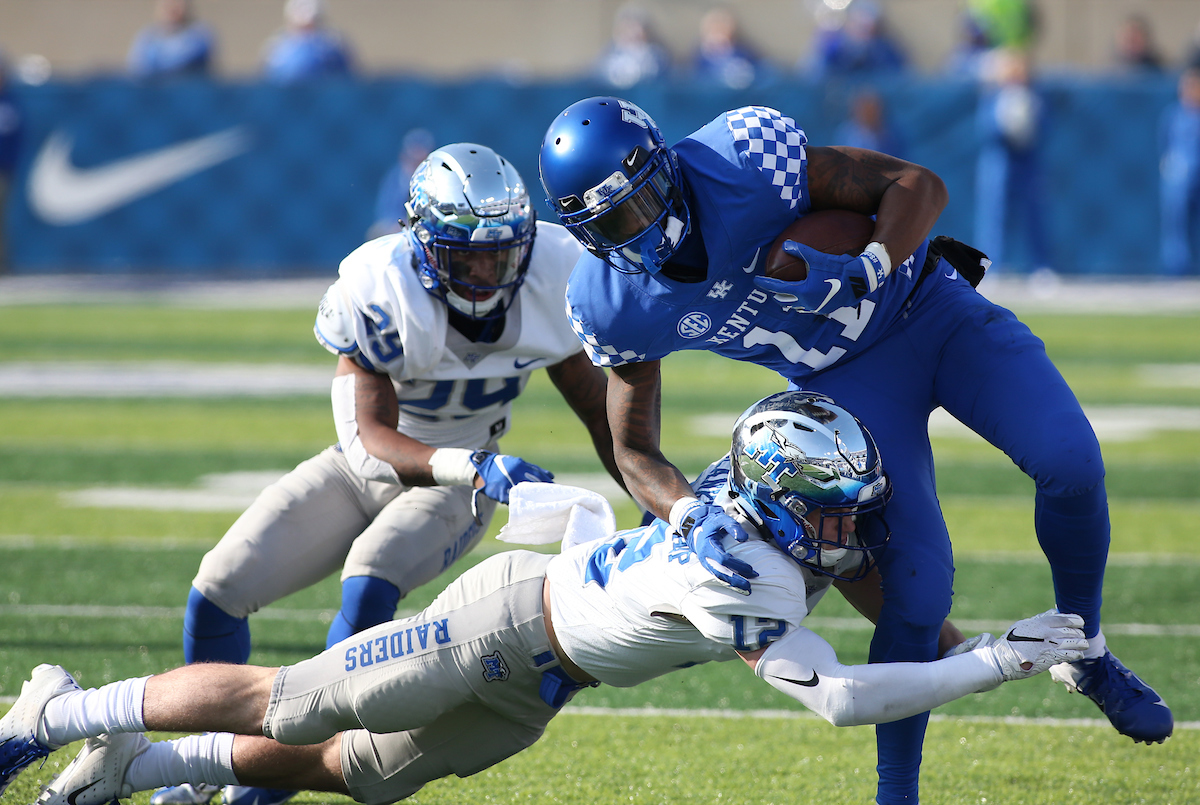 Tavin Richardson

UK Football beats MTSU 34-23-on Senior Day at Kroger Field.


Photo By Barry Westerman | UK Athletics