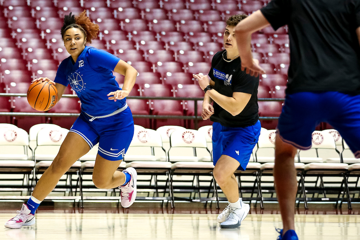 Treasure Hunt.

Kentucky at Alabama shootaround.

Photo by Eddie Justice | UK Athletics