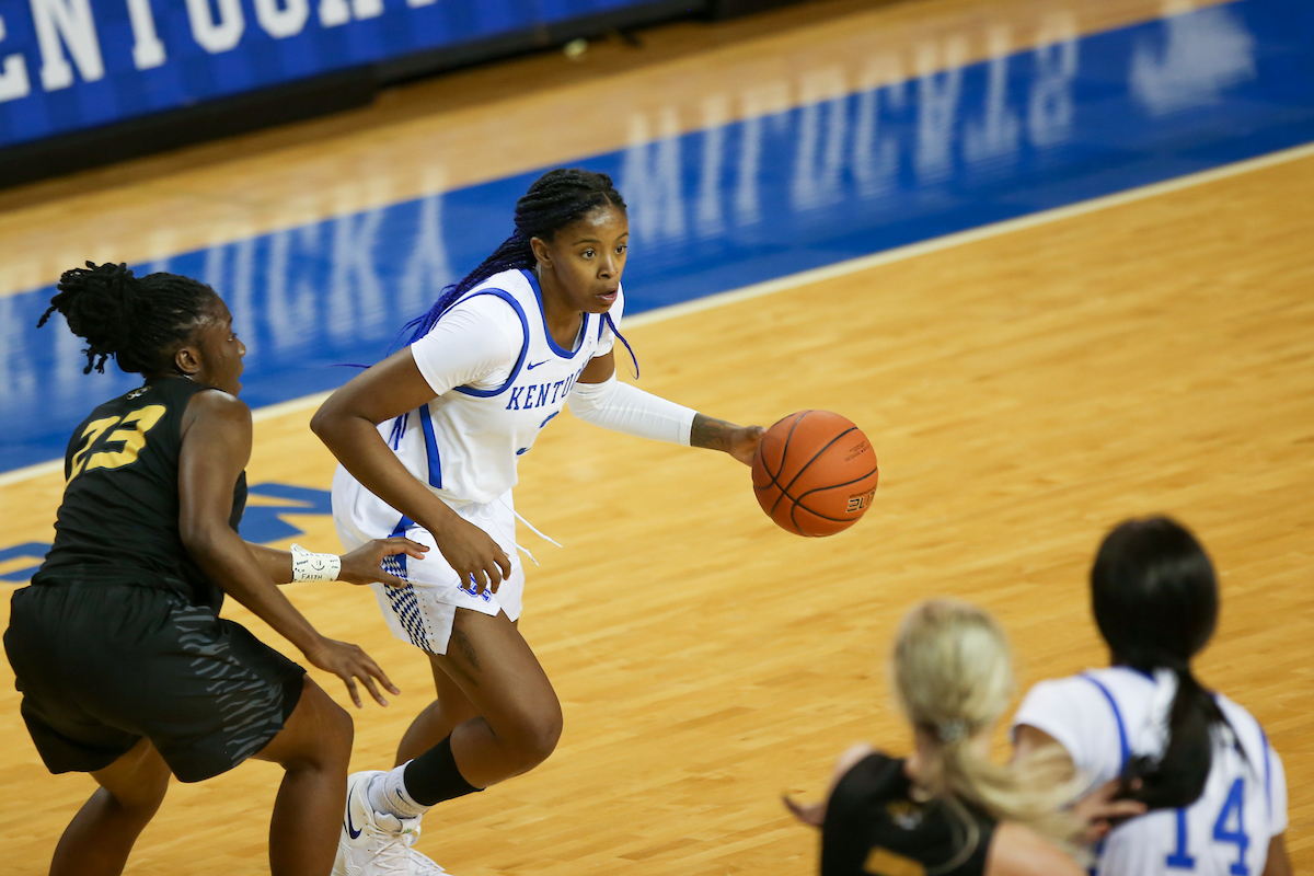 Keke McKinney

The UK Women's Basketball team beats Mizzou. 

Photo by Hannah Phillips  | UK Athletics