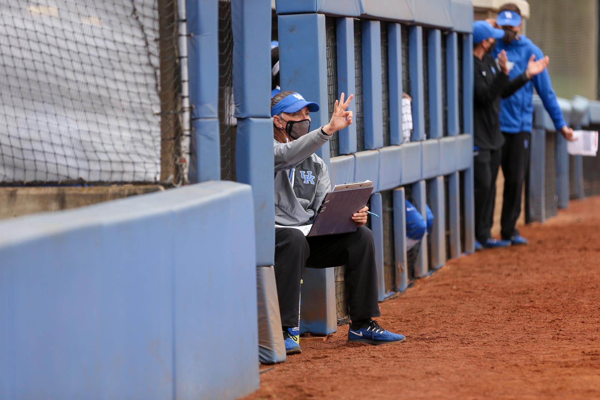 Youngsters Shine as Kentucky Beats Louisville in Fall Opener