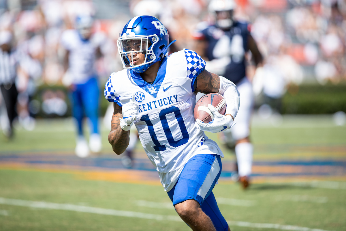 AJ Rose

UK fall to Auburn 29-13

Photo By Jacob Noger | UK Football