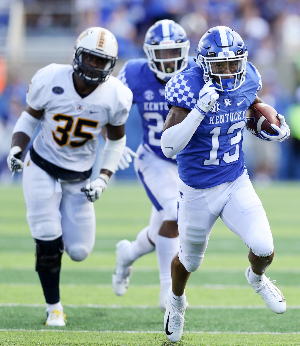 UK football beats Murray State 48-10.


Photo by Elliott Hess | UK Athletics