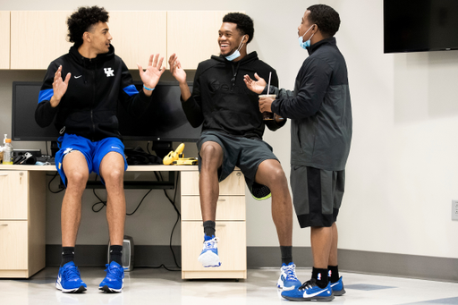 Jacob Toppin. Keion Brooks Jr. Robert Harris.

The UK men's basketball team at the University of Kentucky Sports Medicine Research Institute. 

Photo by Chet White | UK Athletics