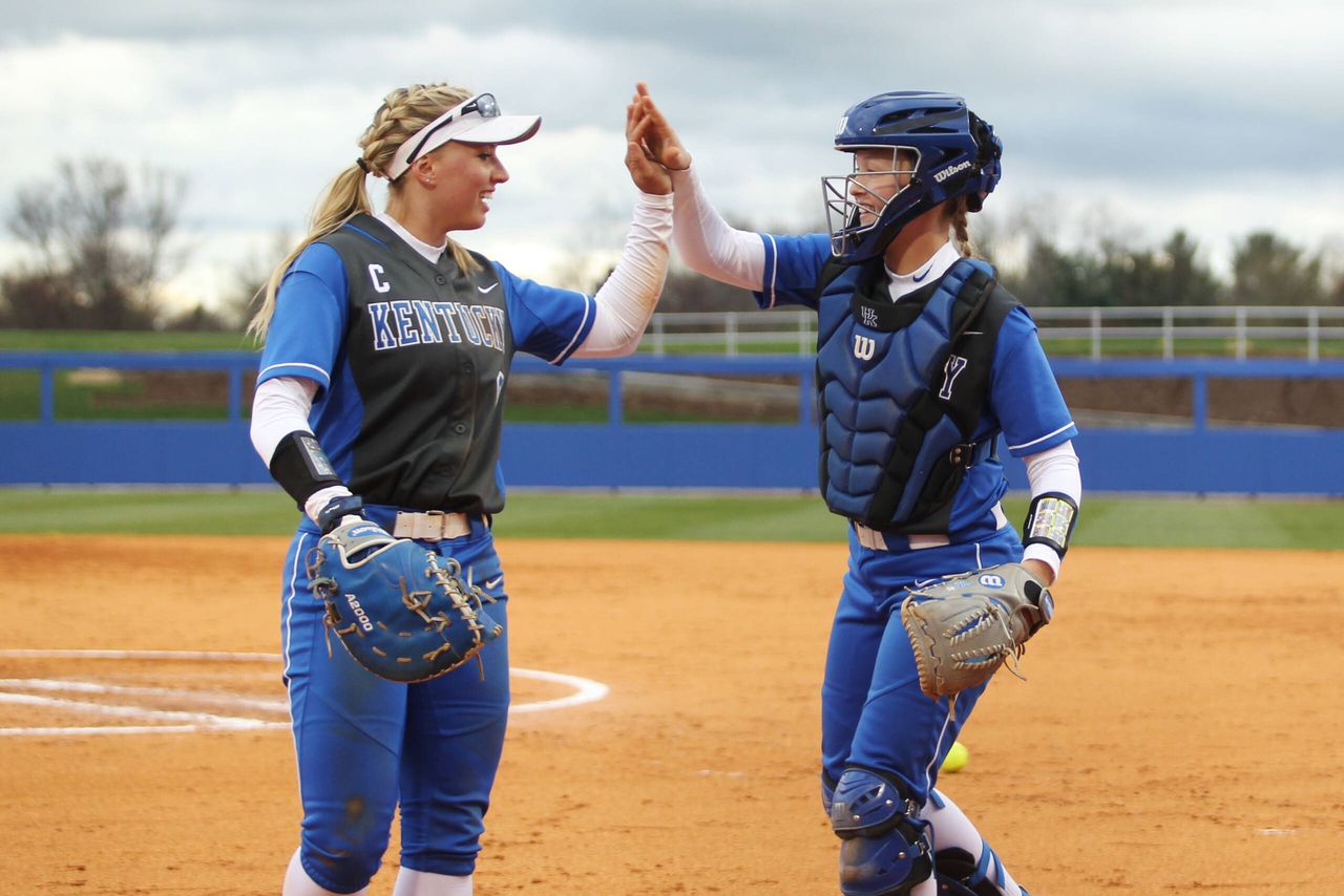 Softball vs. Dayton UK Athletics