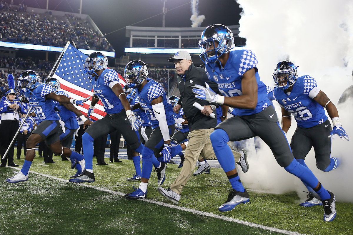 Stoops, Cats 'Jacked Up' to Start Tennessee Week