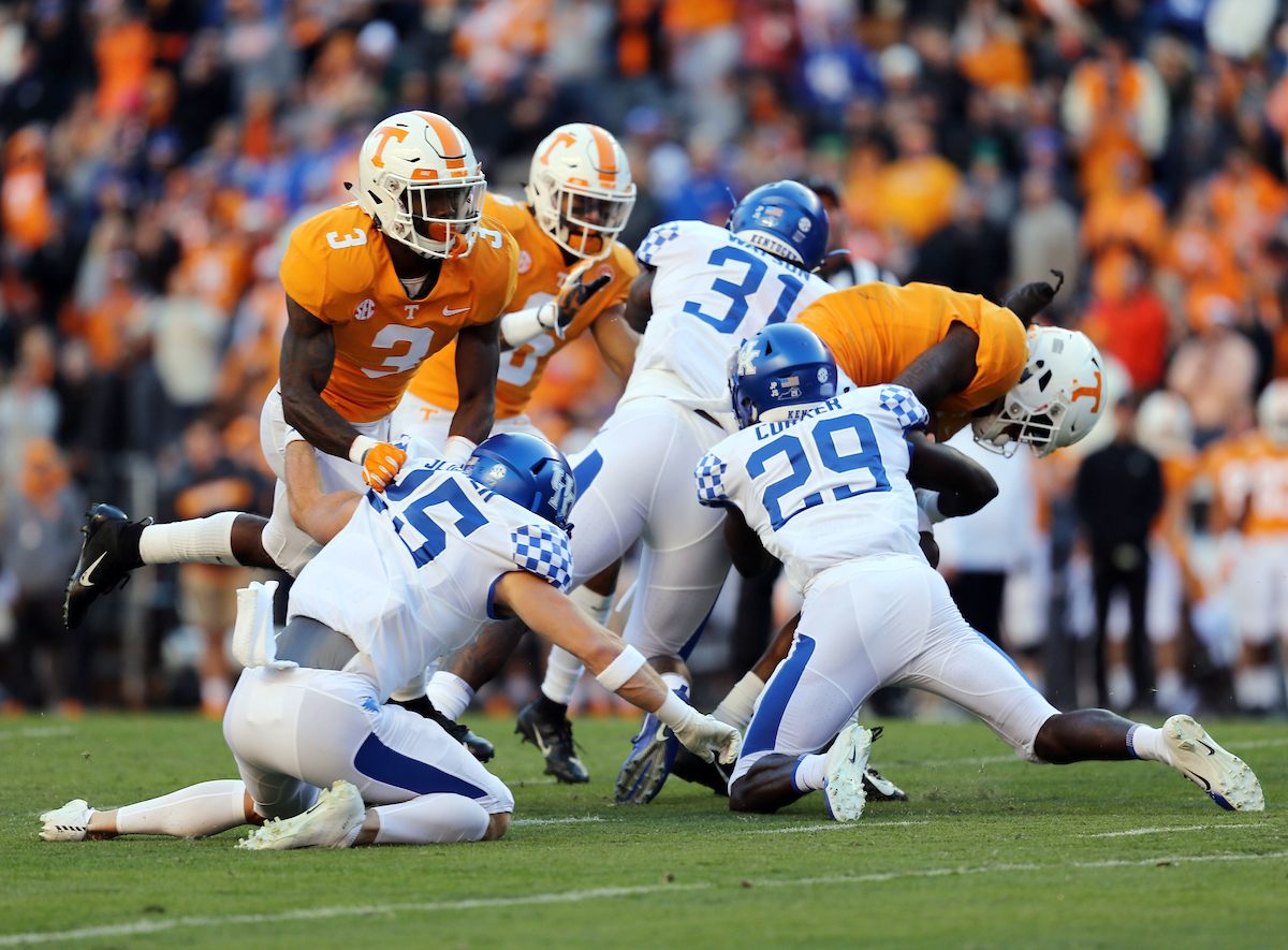 Brett Slusher, Yusef Corker


Football falls to Tennessee 24-7.

Photo by Britney Howard  | UK Athletics
