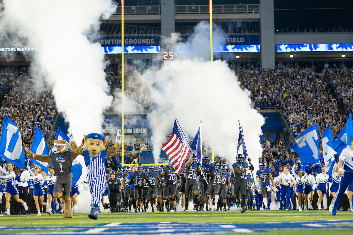 Team.

UK beat LSU 42-21.

Photo by Grant Lee | UK Athletics