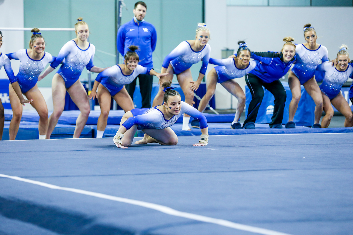 Raina Albores.

2021-22 Blue-White Meet.

Photo by Sarah Caputi | UK Athletics