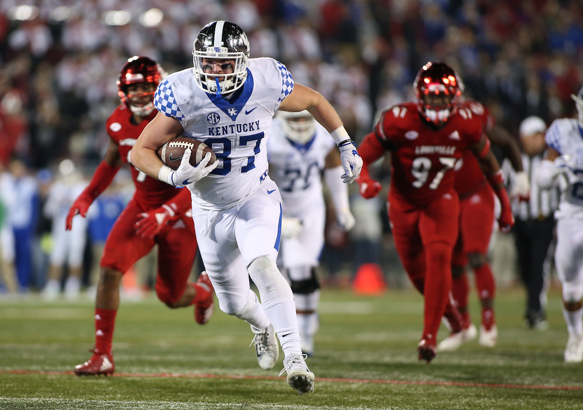 CJ Conrad

Kentucky Football beats Louisville at Cardinal Stadium 56-10.


Photo By Barry Westerman | UK Athletics