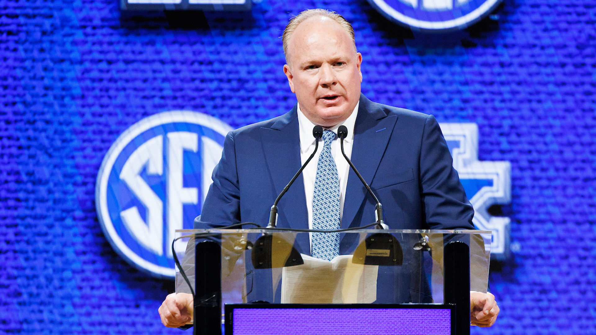 The UK HealthCare Mark Stoops Call-In Show Returns Aug. 28