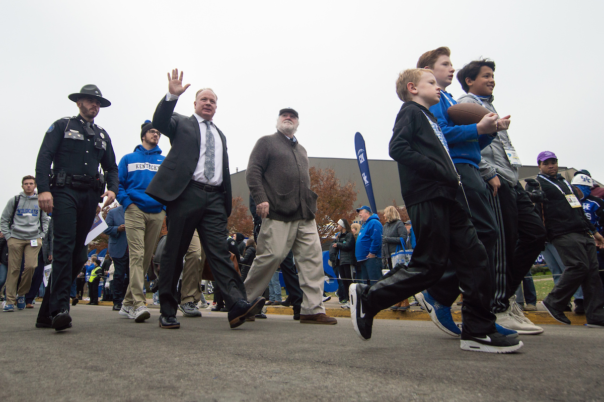 Mark Stoops. Catwalk. UK Football beat MTSU 34-23 at Kroger Field on Saturday, November 17th,2018.Photo by Eddie Justice | UK Athletics