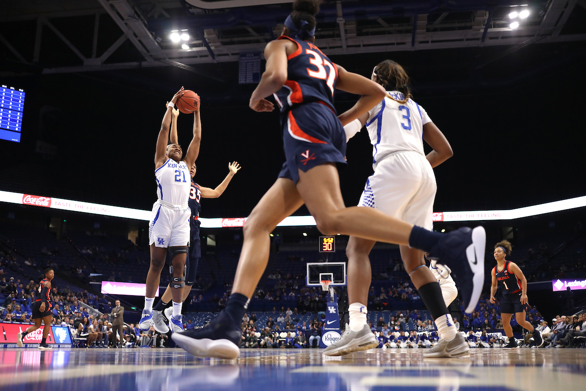 Ogechi Anyagaligbo.

Women's basketball beats Virginia 63-51 at Rupp Arena on Thursday, November 15th, 2018.

Photo by Quinn Foster.