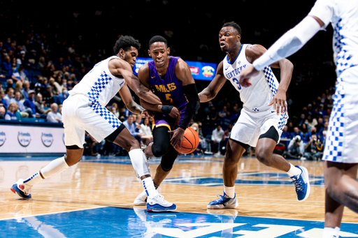 Keion Brooks Jr. Oscar Tshiebwe.

Kentucky beat Miles College, 80-71.

Photos by Chet White | UK Athletics