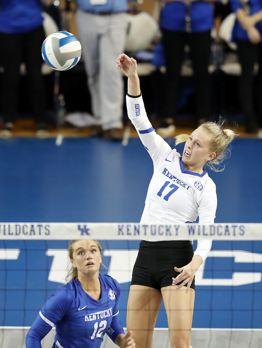 Alli Stumler

UK volleyball beats Murray State in the first round of the NCAA Tournament.  

Photo by Britney Howard  | UK Athletics