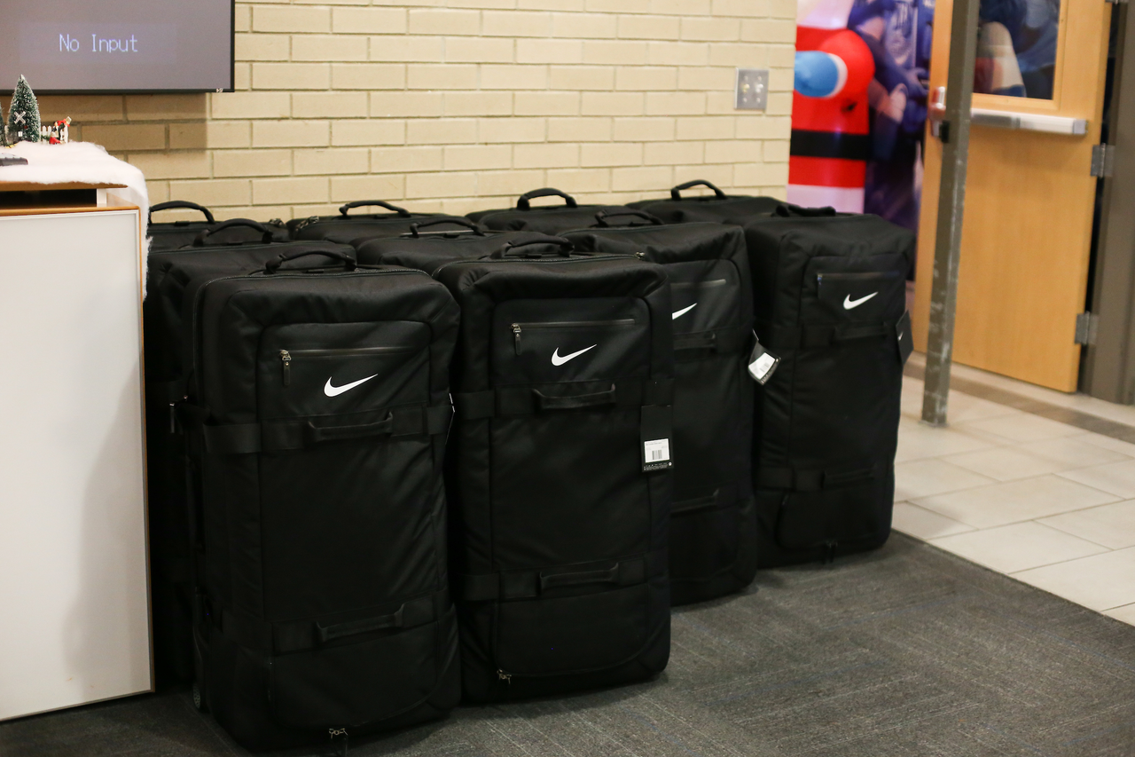 A Kentucky Christmas.

Photo by Maddie Baker | UK Athletics