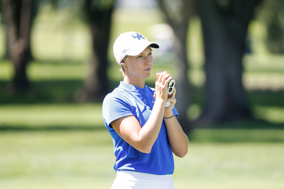 Leo Bettel.

Women's golf practice.

Photo by Chet White | UK Athletics