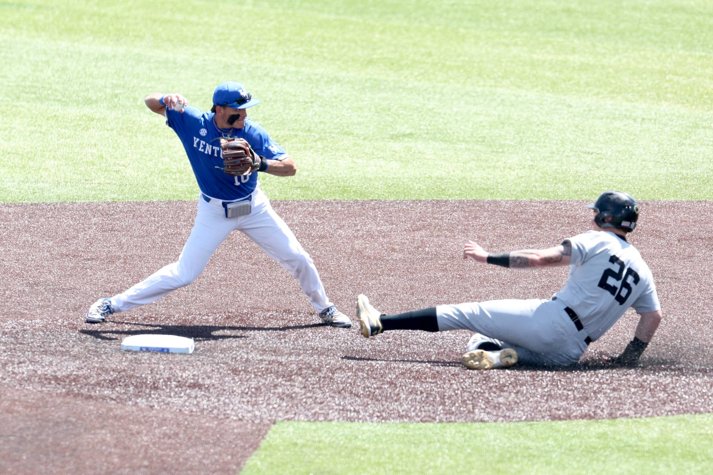 Vanderbilt Uses Second Chance, Timely Hitting to Claim Series