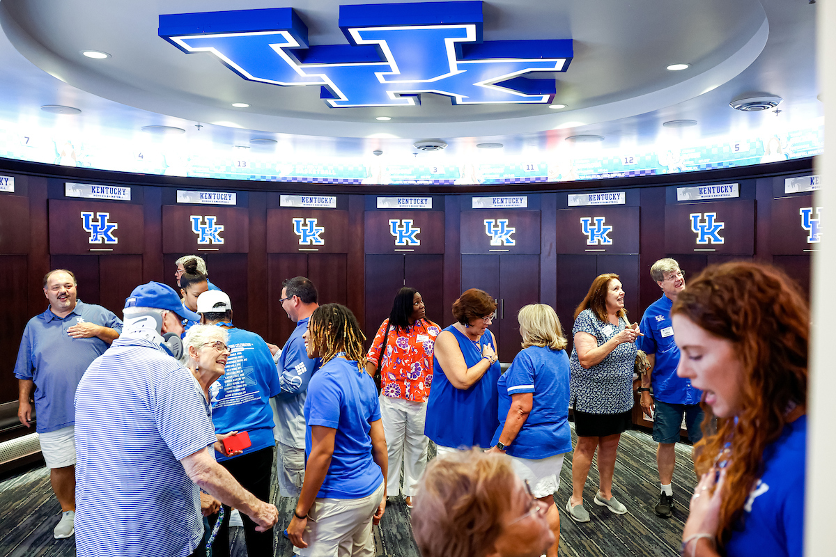 Women's Basketball Open House Photo Gallery