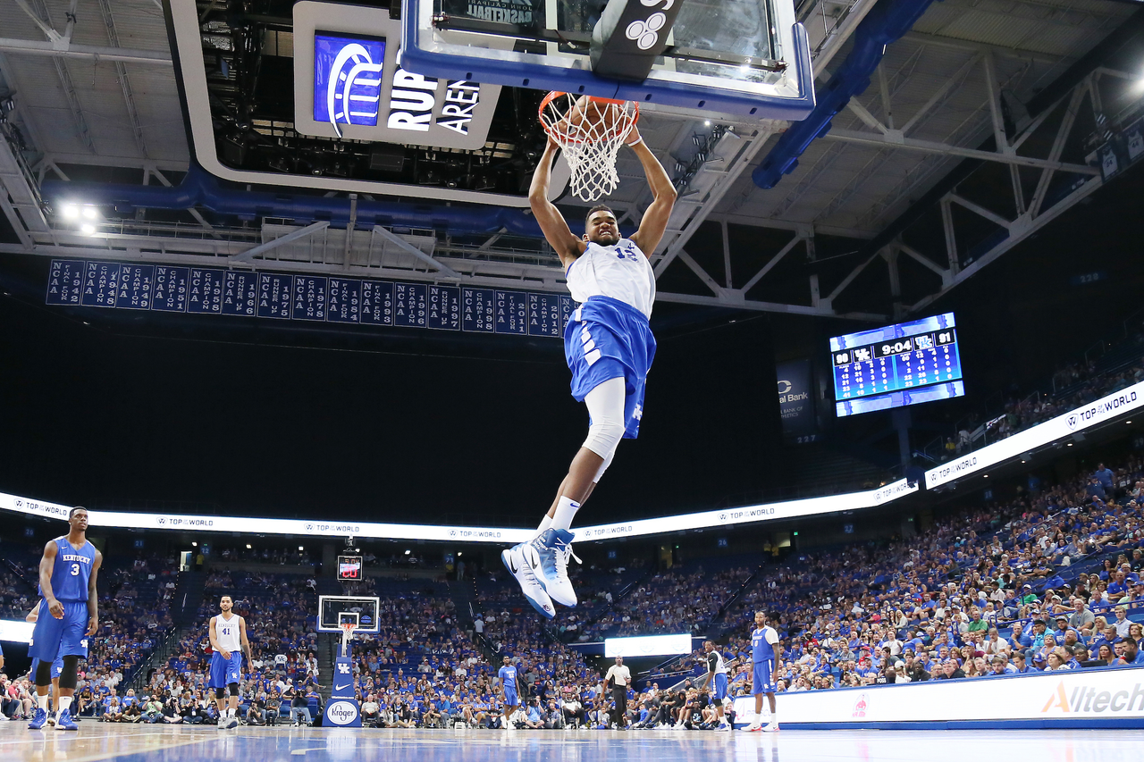 Former Kentucky men's basketball players across a number of decades came back to Rupp Arena for the 2017 UK Alumni Charity Series. 