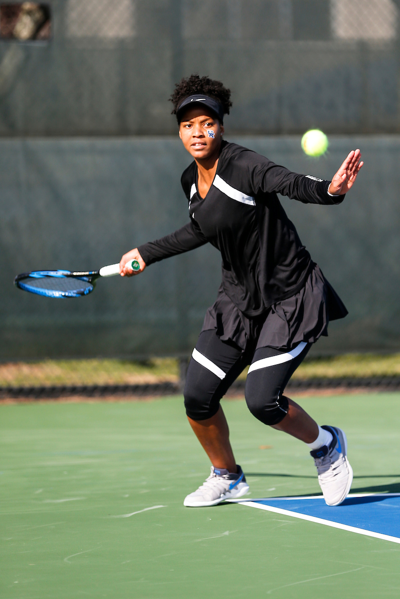 Lesedi Jacobs.

Kentucky falls to Florida 3-4 on Friday, March 22


Photo by Isaac Janssen | UK Athletics