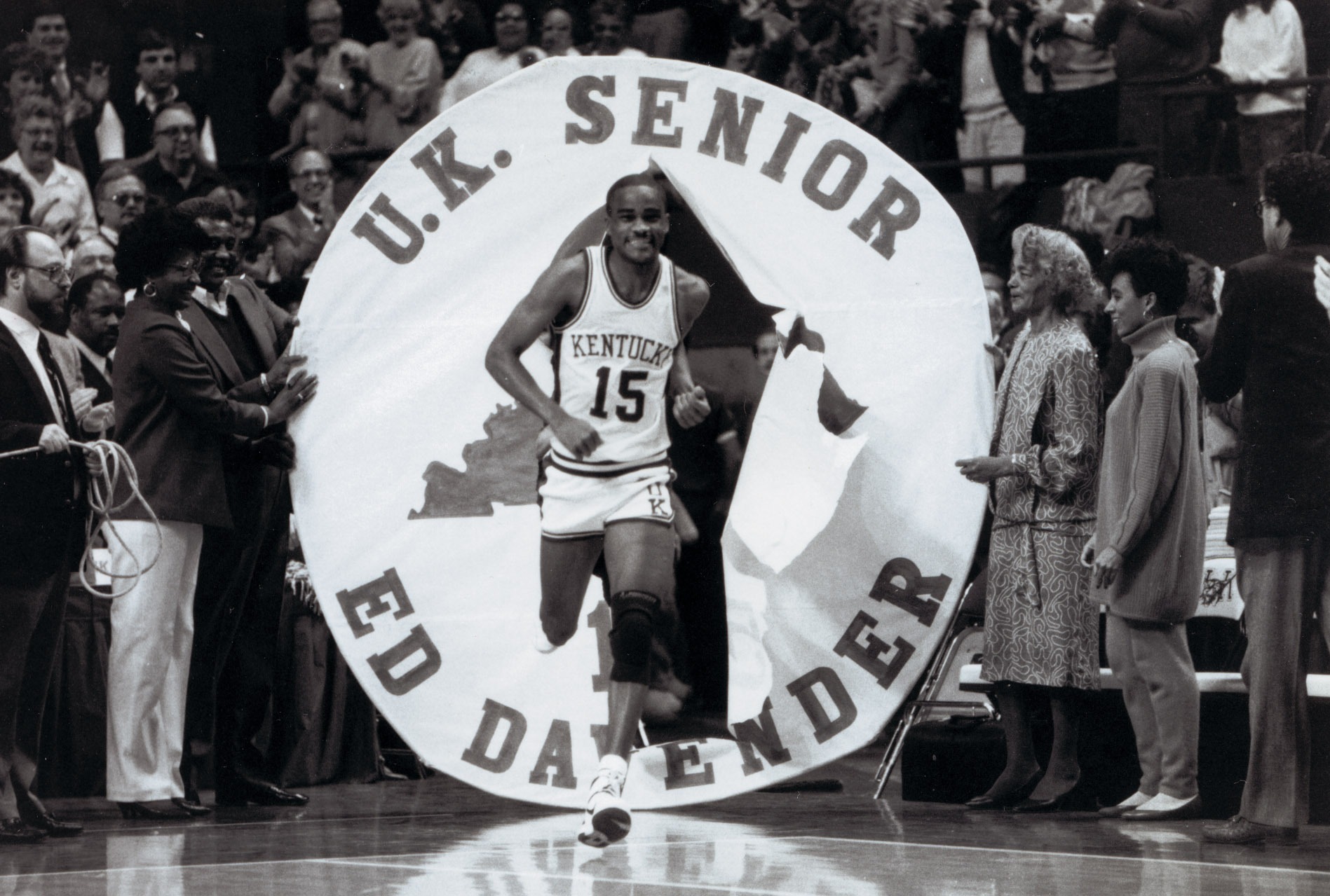 Former UK Men’s Basketball Star Ed Davender Passes Away