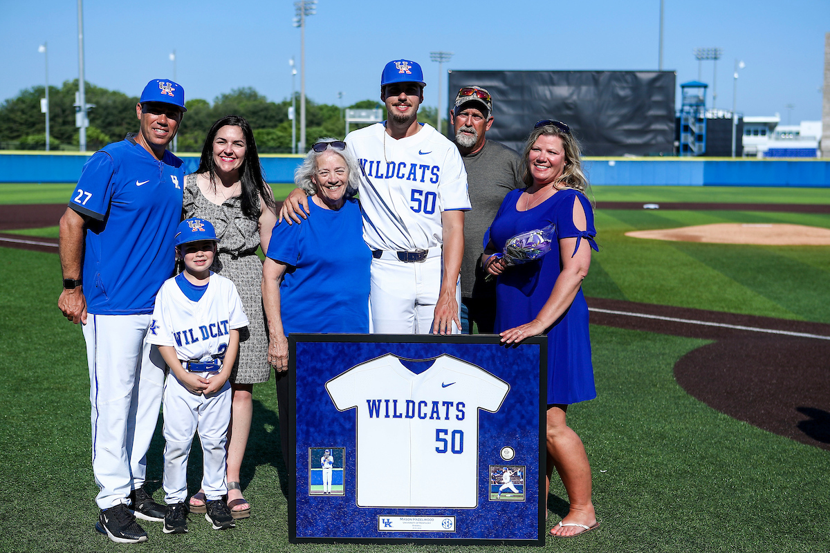 Coach Nick Mingione. Mason Hazelwood.

2022 Kentucky Baseball Senior Day.

Photo by Sarah Caputi | UK Athletics