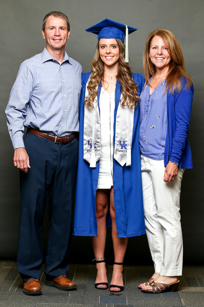 Mackenzie Harman. Family. 

2020-21 Graduation.

Photo by Eddie Justice | UK Athletics