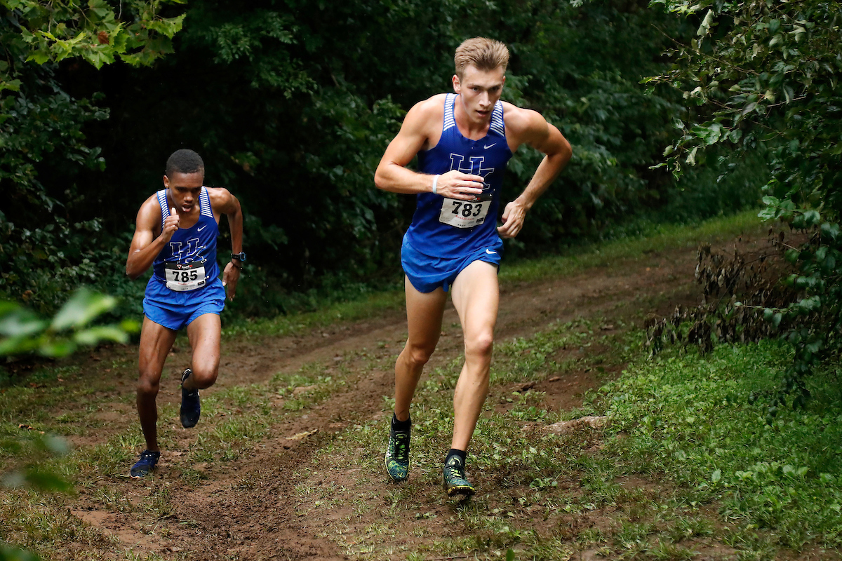 Brennan Fields. Kendall Muhammad.

Bluegrass Invitational.


Photo by Chet White | UK Athletics