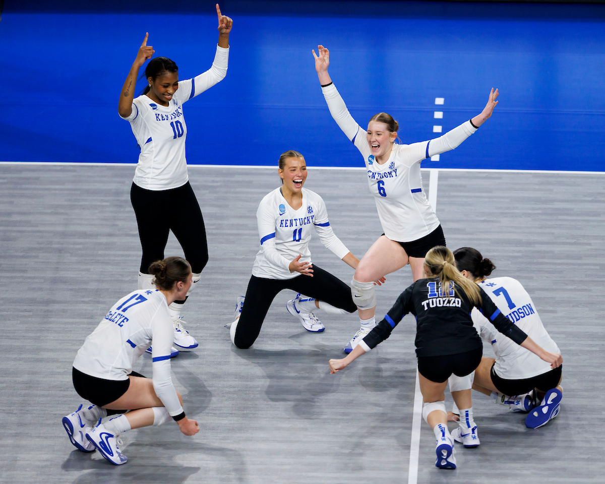 DeLeye, Hudson, O’Brien and Tuozzo Named AVCA All-Americans