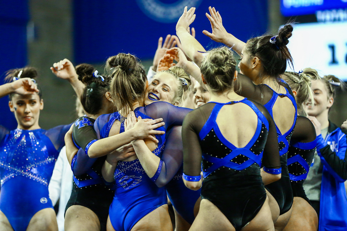 Hailey Poland. Team.

Gymnastics Blue-White Meet.

Photo by Sarah Caputi | UK Athletics