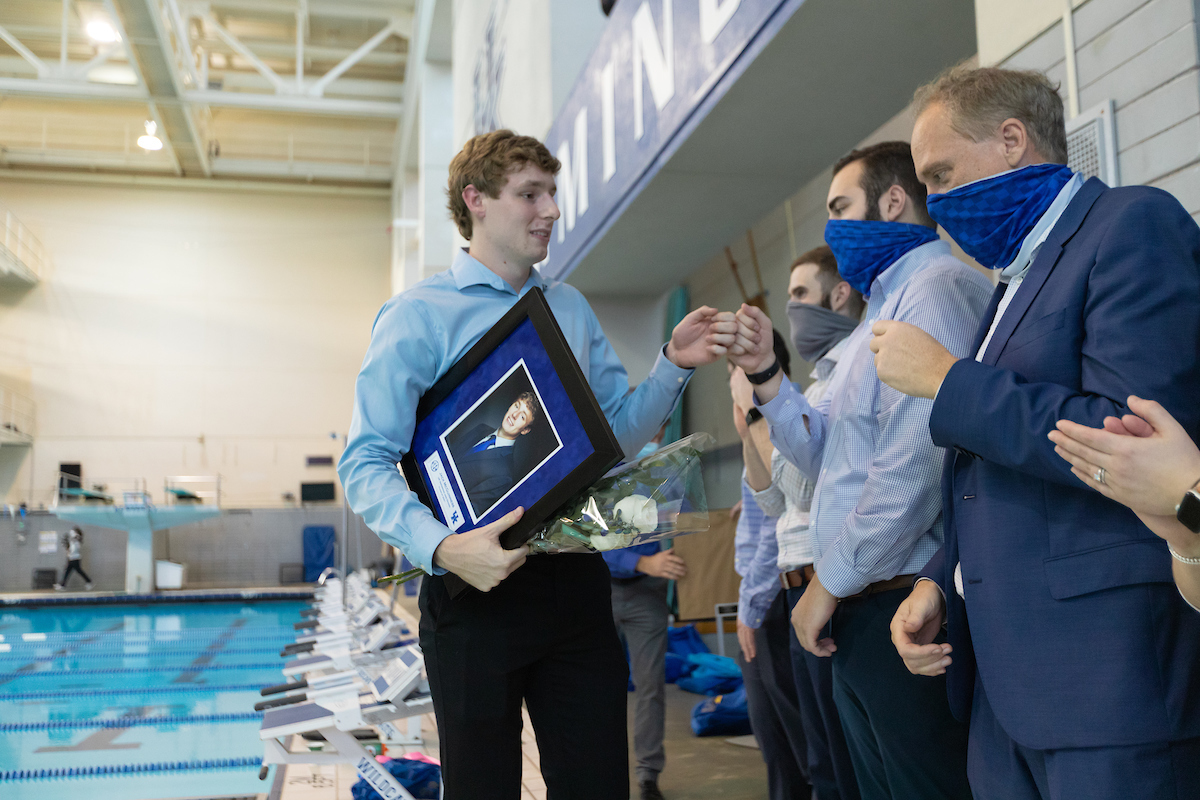 Kentucky Women's team beats Louisville 200.5-99.5
Kentucky Men's team falls to Louisville 111-188.

Photo by Grant Lee | UK Athletics