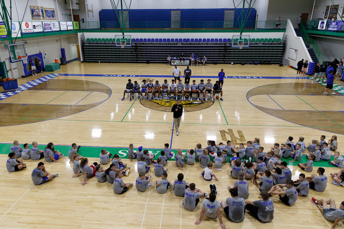Coach John Calipari.

Men’s basketball camp at North Laurel High School in London, Kentucky.

Photo by Elliott Hess | UK Athletics
