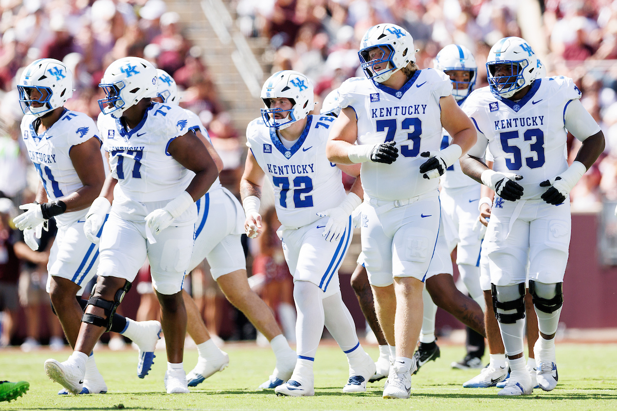 Kentucky Offensive Line Named to Joe Moore Midseason Honor Roll