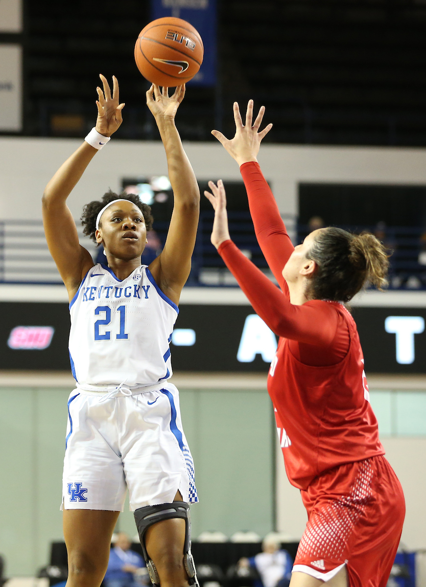 Ogechi Anyagaligbo. 

UK beats to Sacred Heart University 71-43. 


Photo By Barry Westerman | UK Athletics
