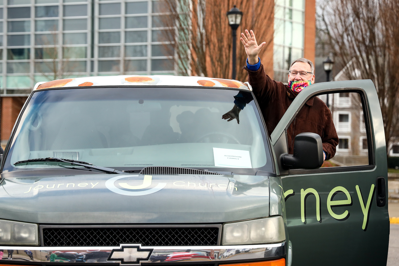 Kentucky men's basketball gives back for the holidays.

Photo by Eddie Justice | UK Athletics